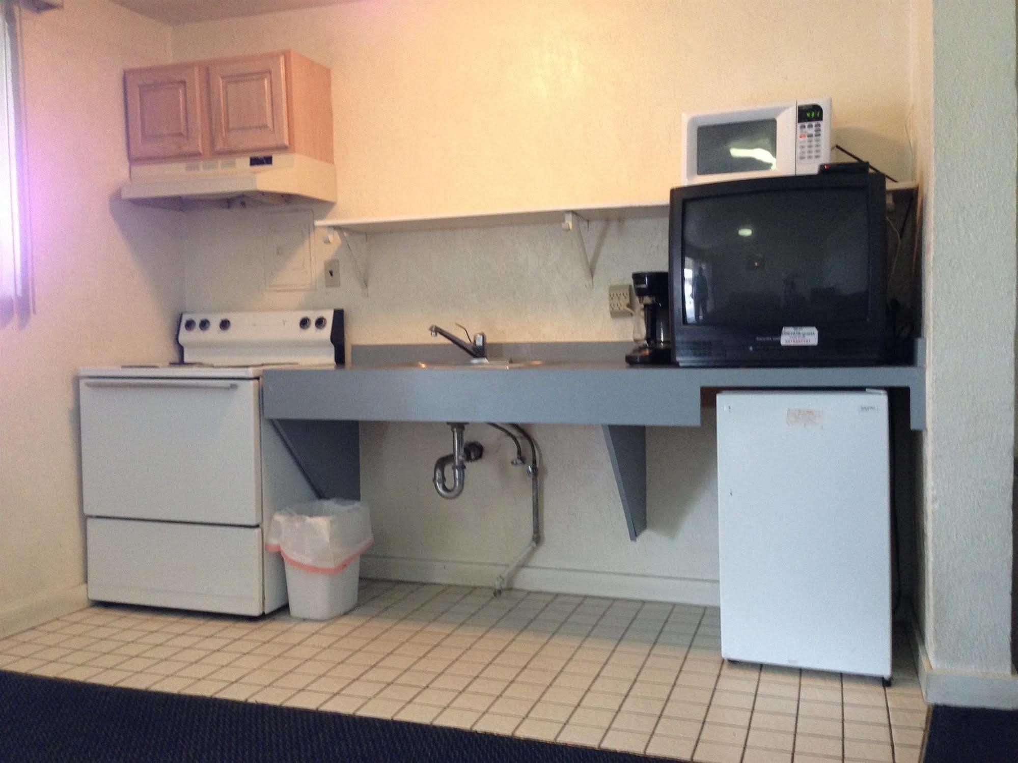 Hub Motel Редмънд Екстериор снимка